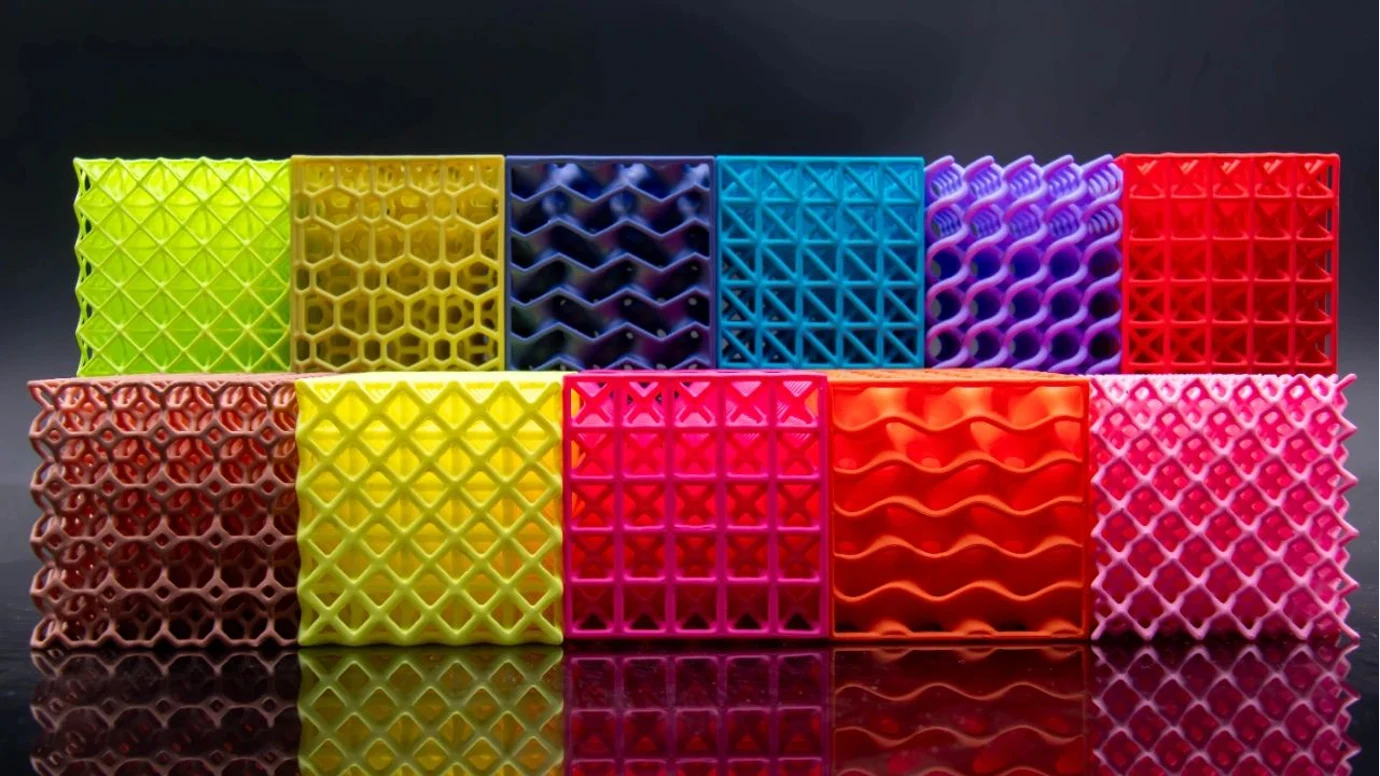Elastomer lattice samples in different geometries and colors